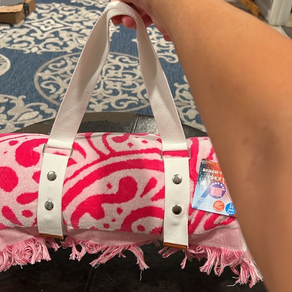 Jumbo Size Beach Towel for 2, available in 2 different colors - Picture 8 of 9